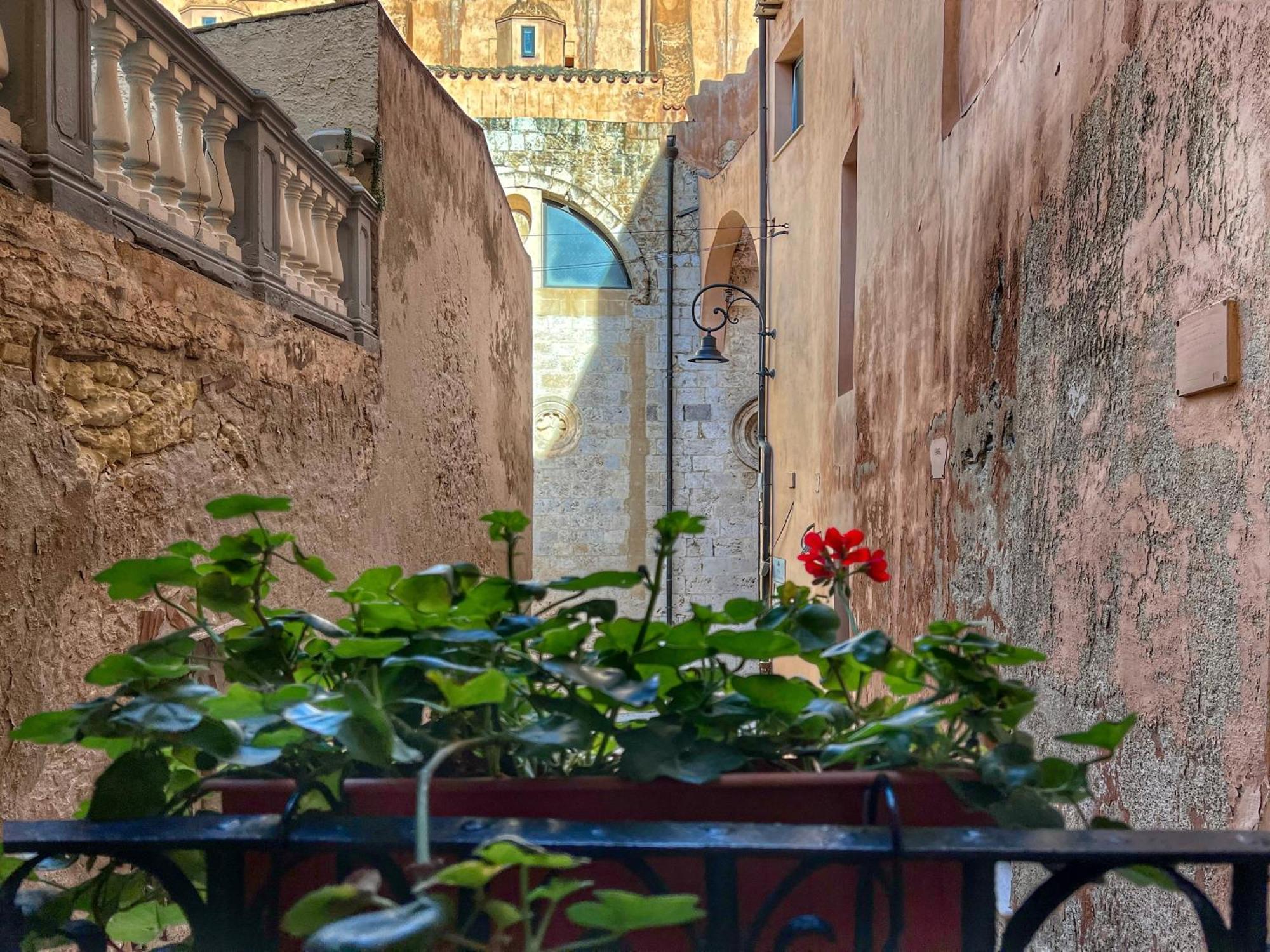 Al Duomo Di Cagliari Hotel Exterior foto